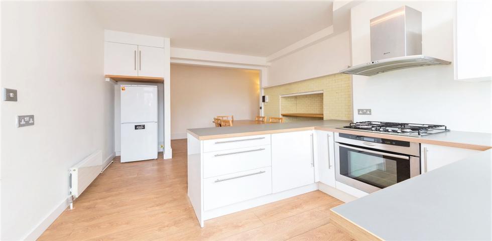 Modern Apartment Shirland Road, Maida Vale